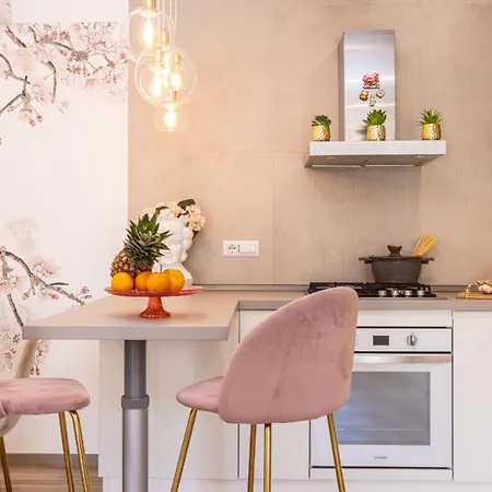 Sakura House * Sorrento